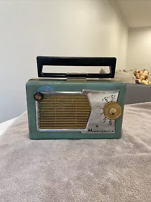 Motorola 56M1 AM Portable Tube Radio Roto-Tenna Handle 1950's Needs Restoring • $39.99