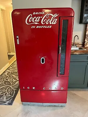 1950 Vintage Vendo E110 Coke Machine  • $1975