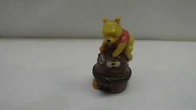 Midwest Cannon Falls Winnie The Pooh On Bee Hive/Disney/1.5 Inch W/bee Trinket • $27.95