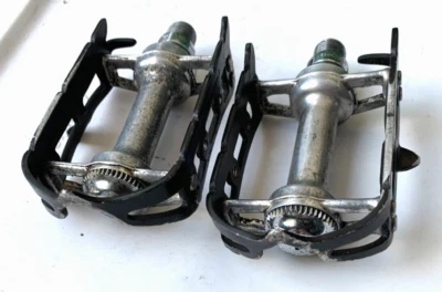 $75.99 • Buy Vintage CAMPAGNOLO Record Strada Superleggeri 9/16 Record BLACK