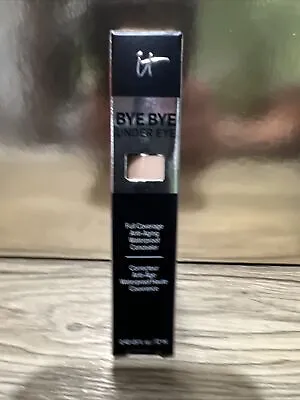  It Cosmetics Bye Bye Under Eye Full Coverage Concealer 13.0 Light Natural (N)  • $19