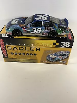 1/24 Nascar Diecast Elliott Sadler #38 Pirates Of The Caribbean Action 2006 • $30