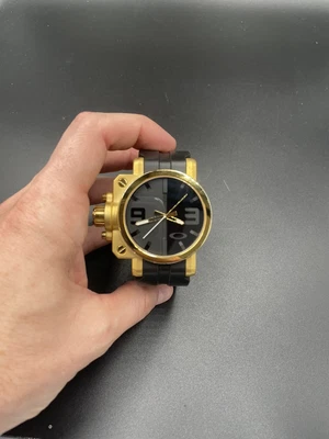 $650 • Buy Oakley Gearbox Polished Gold W/ Black Dial Watch New
