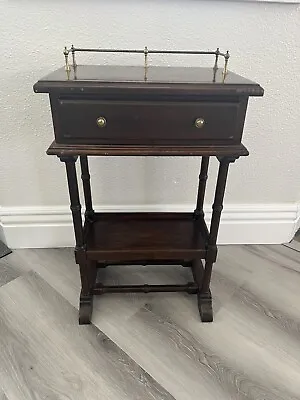 Vintage Ethan Allen Solid Maple Italia Side End Table  • $250