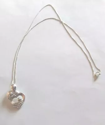 Vtg 925 Sterling Silver Mother Child Dad Heart SU Pendant & Necklace Wt 6.8 Gr.  • $19.75