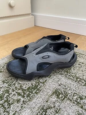 OAKLEY SMOKE SANDALS / SLIDES Size UK 9 - Grey & Black Shoes Crater - ULTRA RARE • £225