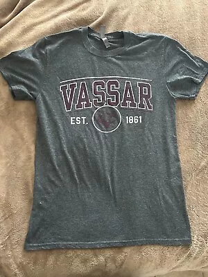 Vassar College T-shirt Size Medium • $11.95