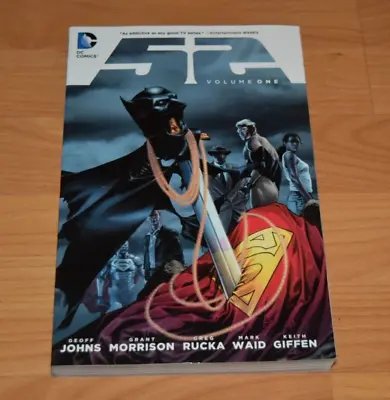 DC Comics 52 Fifty-two Volume 1 One Trade Paperback Johns Morrison Rucka • $50.99