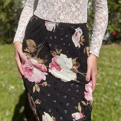 Vintage Black Floral Midi Skirt • $20