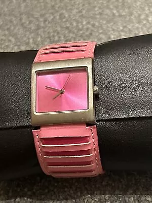 £15 • Buy New Look Ladies Watch
