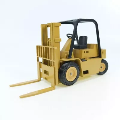 Cat V80E Forklift NZG Nzg 182 • $36.99