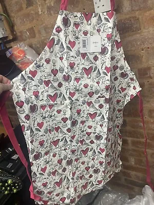 Cath Kidston Full Cotton Apron Shape My Heart Cream & Red  Mix New With Tags • £16.95
