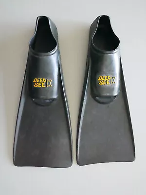 Vintage Deep See Rubber Floating Swim Fins / Diving Flippers Size 3-5 Malaysia • $19.99