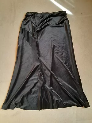 Zara Black Elasticated Waist Midi Velvet Skirt - EUR Size L (UK Size 12-14) • £3.99