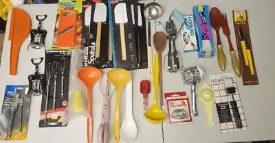 Vintage Lot Of Kitchen Tools Corning Ware Ecko Rubbermaid Mixed Used And New • $39.99