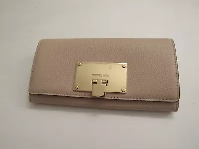 New/DEFECT.Michael Kors Ballet Leather Bifold Push Down Closing Carry All Walle • $54.99