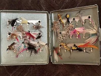 Vintage Metal Pocket  FLY BOX   With 20 +Plus Fly Fishing Lures • $5.98