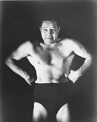 Max Baer Posing With Hands On Hip Making Strength 8x10 Picture Celebrity Print • $3.99