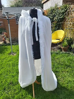 Wedding Robe Off White Witch Pagan Size 20-26 Coat Faux Fur & Lined • £50