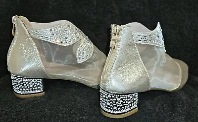 Super Condition Ladies Midnight Velvet Dressy Heels With Lotsa Bling! Size 6 1/2 • $29.99