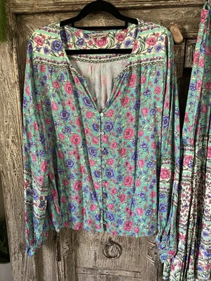 $75 • Buy Arnhem Phoebe Blouse Size 14 As New 