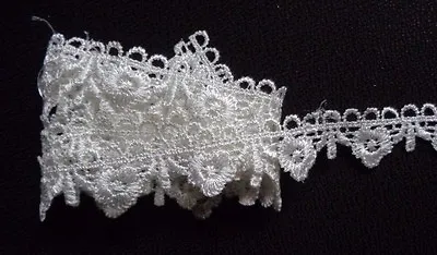 Venise Lace Trim Ivory 7/8 Inch  Wide -selling By The Yard • $1.99