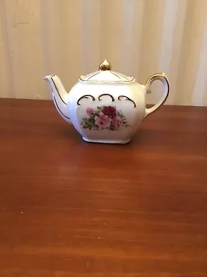 Vintage Sadler Miniature Teapot • £12.50