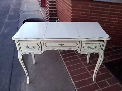 Ethan Allen Vintage Flip-Top Vanity Table- FREE SHIPPING! • $1299