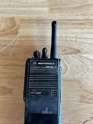 Motorola HT1000 UHF 16 Channel (450-520) Mhz 4 Watt Radio (H01SDC9AA3DN) • $30