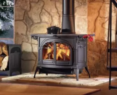 Vermont Castings Defiant Wood Stove Classic Black 56000 BTU • $4289