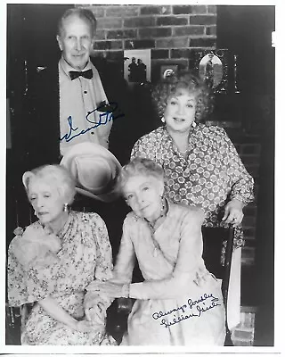 Vincent Price & Lilian Gish Autographed 8 X 10 Signed Photo COA • $129