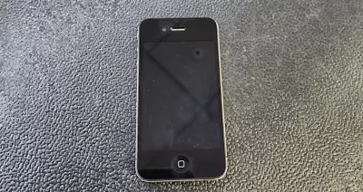 Apple IPhone 4 - 8GB - Black A1349 MD146LL • $20
