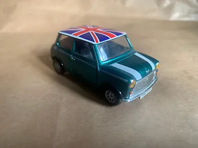 Corgi 04413 British Racing Green Mini With Union Flag Roof • £0.99