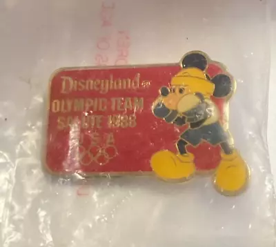 Disneyland Mickey Mouse Boxing Olympic Team Salute Seoul 1988 Olympic Pin • $8.95