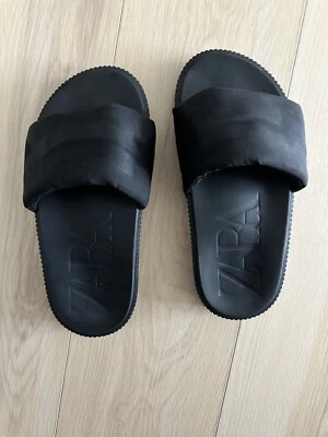 Zara Black Women Slipper EU 38 • $2