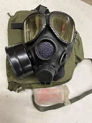 Usgi M40 Gas Mask Size Medium • $165