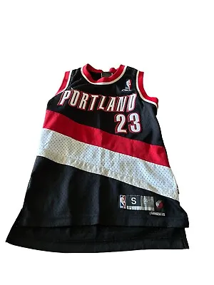 Vintage Reebok Portland Trail Blazers Miles NBA Youth Kids Jersey Size S 23 Red • $25.07