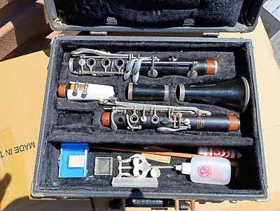 Vintage Buescher Black Clarinet Aristocrat With Case - Musical Instrument  • $95