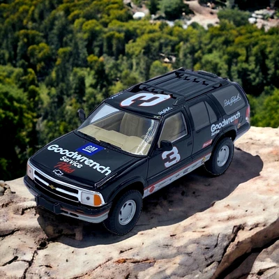 $37.95 • Buy Brookfield Collectors Guild GM Goodwrench Chevy Blazer Dale Earnhardt 1:24