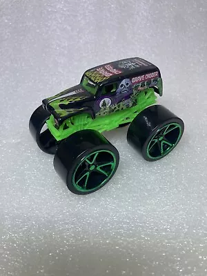 Hot Wheels Monster Jam Track Ace Grave Digger Monster Truck 1:64 • $8