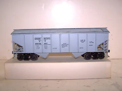 O Scale 2-rail Weaver (?) 2-bay Covered Hopper Union Pacific Up Mw99487 • $25