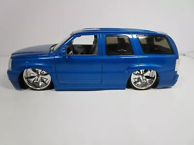 Jada 1/18 Dub City Blue 2002 Cadillac Escalade Used *nice But Issue* No Box • $39.99