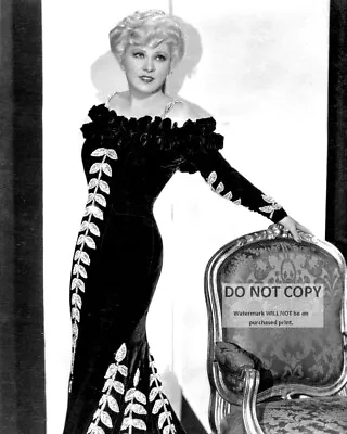 Mae West Actress And Sex-symbol - 8x10 Publicity Photo (mw731) • $8.87