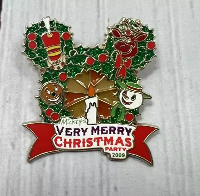 Disney's 2009 Mickeys Very Merry Christmas Party Wreath Pin Limited Release • $22.99