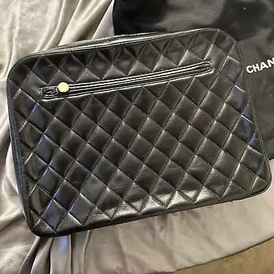 Rare Vintage Chanel Diamond Quilted Black Leather Bag • $200