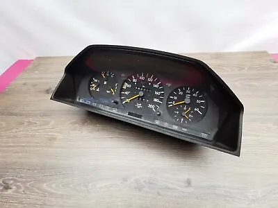 188K MERCEDES W124 C124 S124 Diesel Instrument Cluster Speedometer 200km/h 1G • $145