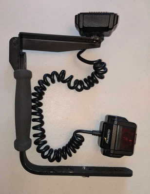 $12 • Buy Stroboframe Flash Bracket With Flash