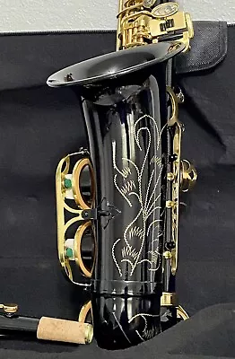 SLADE Saxophone E Flat Alto Saxophone (Black And Gold) • $279