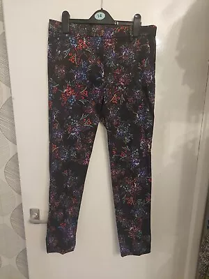 Ladies 'H&M' Stretch Leggings. Black / Floral Print. Zip Up. Size 10 • £5