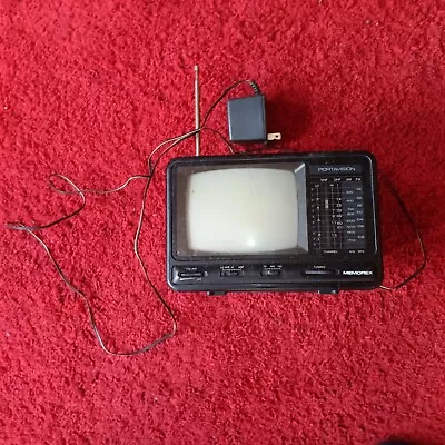 Vintage Memorex Portavision Portable TV AM FM Radio CAT 16-124 Radio Shack • $29.99